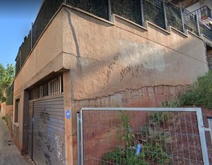 Aparcament cotxe  C/ joan ubach. Solvia inmobiliaria  garaje santa coloma de gramenet