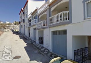 Aparcament cotxe  C/ azahar. Solvia inmobiliaria  garaje zafarraya