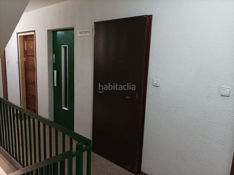 Foto fd834595-4381-412d-b93e-286b1ca8a1c3. Pis a Centre Salt