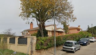 Xalet  Av/ bruselas. Solvia inmobiliaria  chalet independiente casar el