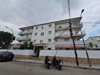 Pis  C/ ausias march. Solvia inmobiliaria  piso sant pere de ribes