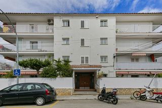 Pis  C/ ausias march. Solvia inmobiliaria  piso sant pere de ribes