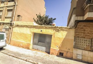 Xalet  C/ salvador ferrandis luna. Solvia inmobiliaria  casa paterna