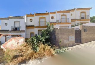 Casa pareada  C/ goya. Solvia inmobiliaria  chalet adosado morón de la frontera