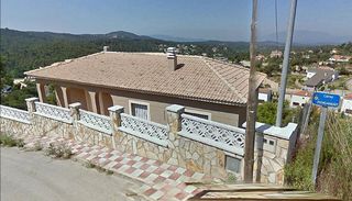 Xalet  C/ petunia. Solvia inmobiliaria  chalet independiente vidreres