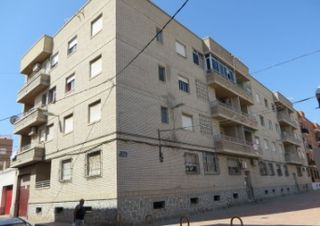 Aparcament cotxe a C/ Rodriguez de la Fuente