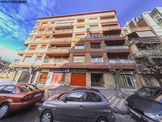 Pis a Av/ Montserrat