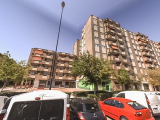 Pis  C/ poeta león felipe. Solvia inmobiliaria  piso zaragoza