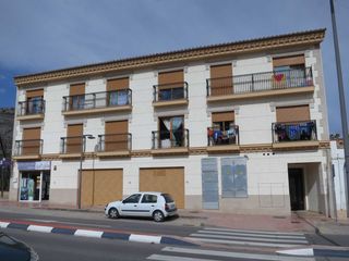 Pis  C/ j rivera forner. Solvia inmobiliaria  piso oropesa del marorpesa