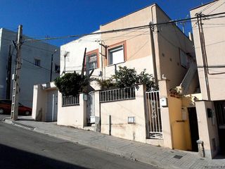 Appartamento  C/ alacant. Solvia inmobiliaria  piso sant vicenç dels horts