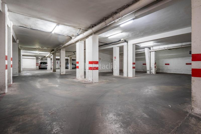 Foto 69ea00ec-6f05-4dfc-bac5-d4b890fab4f1. Aparcament cotxe a Fígares Granada