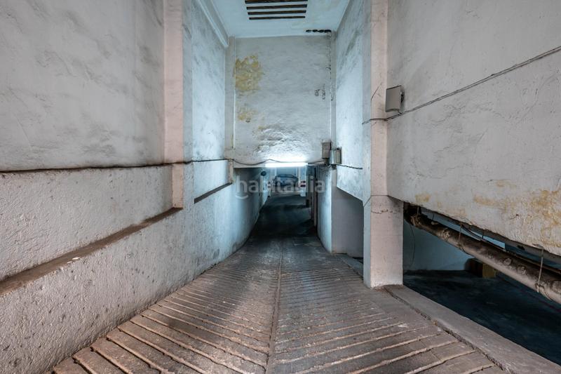 Foto e37dc911-865f-4fae-a8df-c69f2c5e06f5. Aparcament cotxe a Fígares Granada