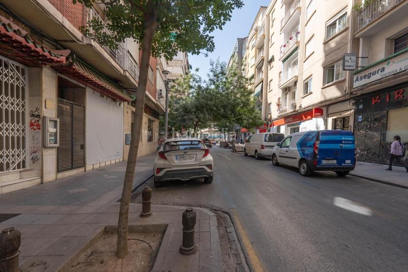 Foto f086c590-1658-4c03-b24e-07c6088e5fdd. Aparcament cotxe a Fígares Granada