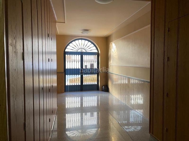 Foto c9bc1e08-edc6-48ee-9aa0-b393737d203a. Location local commercial dans Atarfe