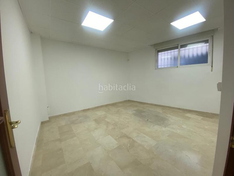 Foto b9f94f14-067c-4733-bcb4-adc5a8f2cbd9. Rent business premise in Atarfe