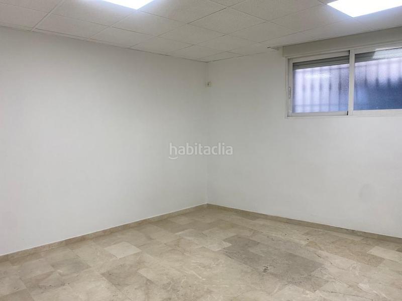 Foto cb4b7e9f-b9ac-44a8-bc94-b147129a8e59. Rent business premise in Atarfe
