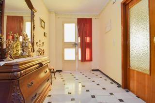Casa  Pablo picasso. Ponemos en venta esta bonita y acogedora casa en dúrcal para que