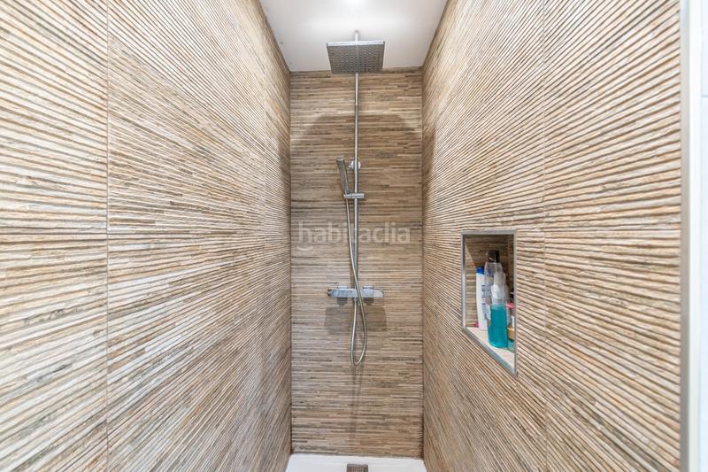 Foto 1702e0fd-0ea8-4a9e-baf3-b87a3eda470b. Chalet preciosa casa totalmente reformada en suspiro del moro, en Otura