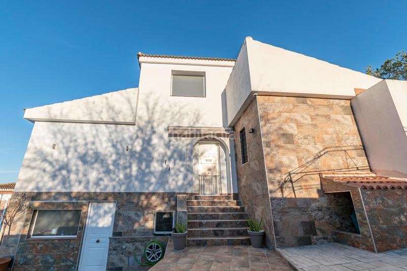 Foto b57ebd67-6908-4fca-a5b6-1af897695831. Chalet preciosa casa totalmente reformada en suspiro del moro, en Otura