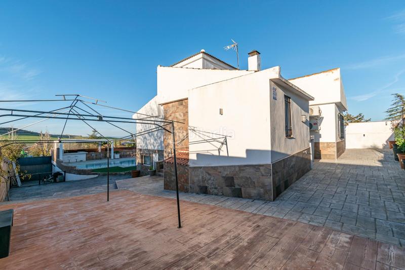 Foto ea15de46-2139-4023-8314-933216779420. Chalet preciosa casa totalmente reformada en suspiro del moro, en Otura