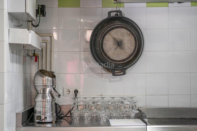 Foto 91236f23-35bf-4a90-8529-2308a44105a0. Local comercial a calle profesor francisco dalmau 11 a Granada