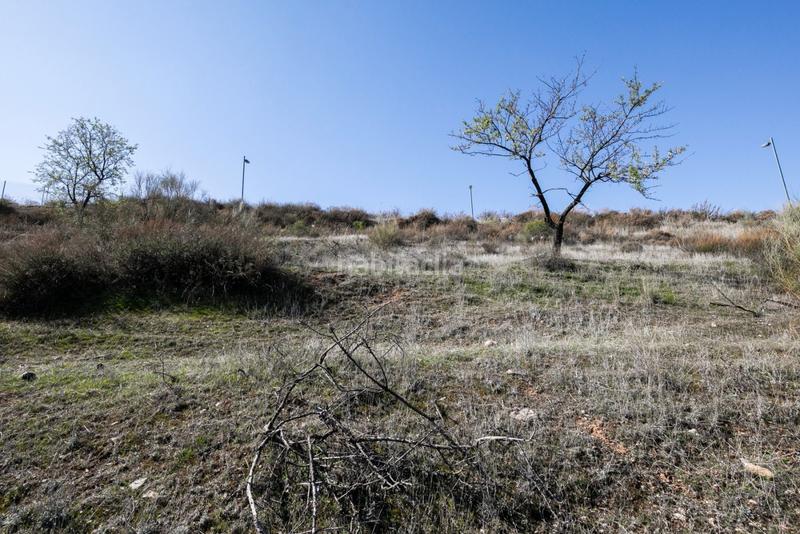 Foto 31a0596b-4707-4363-a386-47bc6dc97a08. Terrain résidentiel dans calle rio guadalfeo 280 dans Zubia (La)