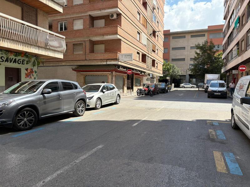 Foto 121ed154-10e0-4e6a-9702-e74d752ae096. Affitto locale commerciale in azorin 3 in Camino de Ronda Granada