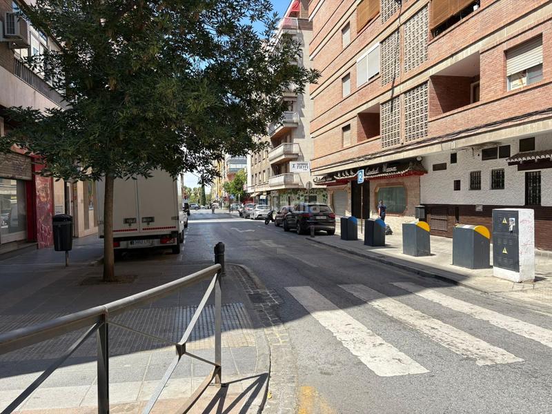 Foto 2ef0e338-5b74-481c-bd1d-6a251e9e7f02. Alquiler local comercial en azorin 3 alquiler de local en azorin en Granada