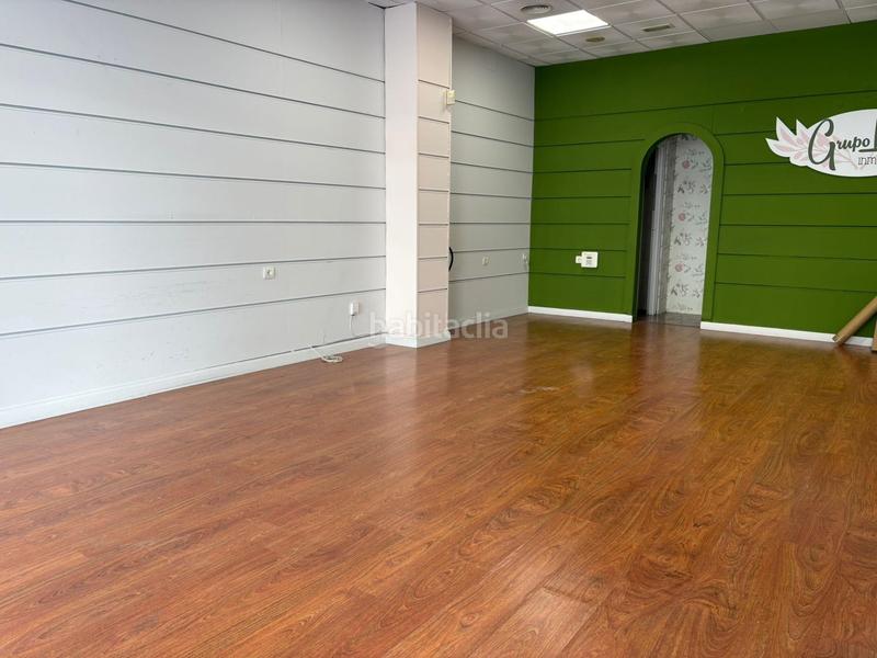 Foto 641d4d6f-d200-4521-ba89-5f41c0b195e0. Rent business premise in azorin 3 in Camino de Ronda Granada