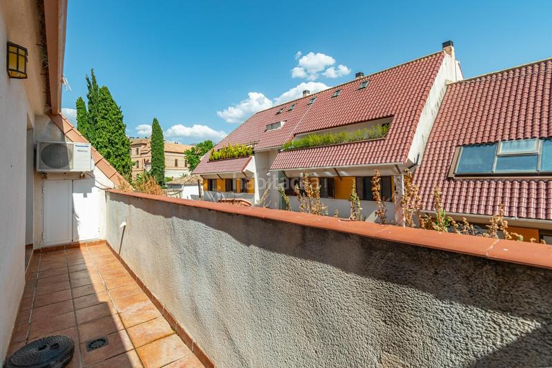 Foto 4e93826c-1bfe-49ca-88ac-d752dd560b0d. Ático  dúplex en venta en el barrio . en Barrio de la Vega Monachil