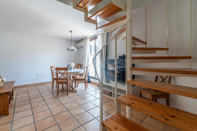 Foto a6c2ee75-d45b-47c1-8b1d-bbf5e26dec01. Ático  dúplex en venta en el barrio . en Barrio de la Vega Monachil