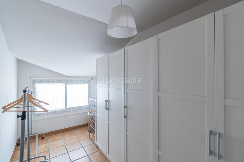 Foto adba90e3-ec3c-4440-951b-95f8d9506341. Ático  dúplex en venta en el barrio . en Barrio de la Vega Monachil