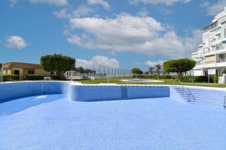 Apartament a Calle maritimo 43. Apartamento en mayorazgo ii, primera linea de playa