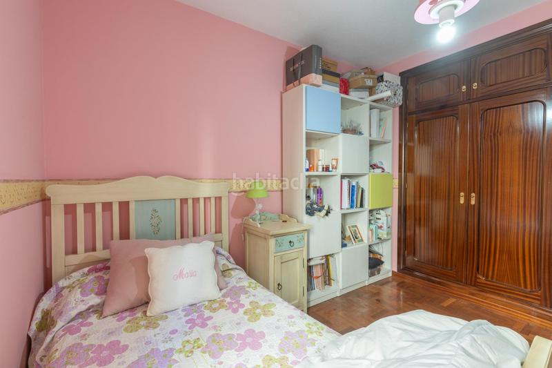 Foto fa33bd7c-a65e-4959-9e08-c511e4c4903b. Piso fantástico piso , zona avda. constitución en Granada