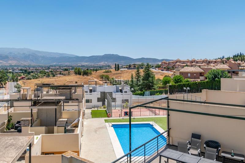 Foto 5a3e0870-3ae6-481c-a3c9-eed0ffab09bb. Casa adosada  junto al campo de golf de las gabias! en Gabias (Las)