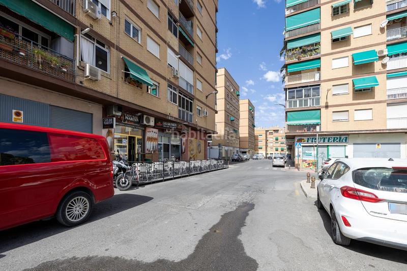 Foto b3756ef6-5103-4265-93dd-679d55e980f2. Geschäftsraum in Barrio de Zaidín Granada