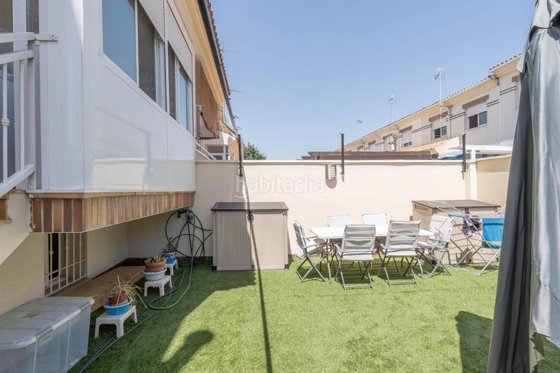 Foto b908af07-1432-41b5-a8ed-0b9c33775154. Casa adosada atractivo adosado en Belicena con patio, garaje y piscina comunitaria en Vegas del Genil
