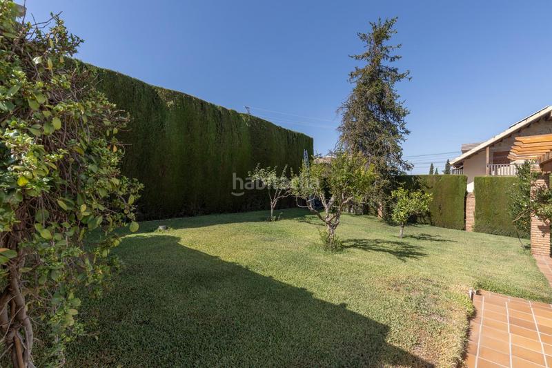 Foto 27aa66d1-7a24-4d1d-bc1c-1314551a57e1. Chalet en calle calle del lirio precioso chalet independiente en gojar en Gójar
