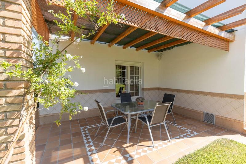 Foto 61d11a46-57bd-49e8-9d90-a4b07eadddb0. Chalet en calle calle del lirio precioso chalet independiente en gojar en Gójar