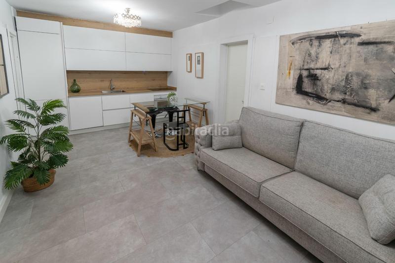 Foto 25a8c4d9-9bb4-42d7-b5ca-509e59c3f8bd. Piso  en venta junto a plaza mariana pineda oportunidad única en Granada