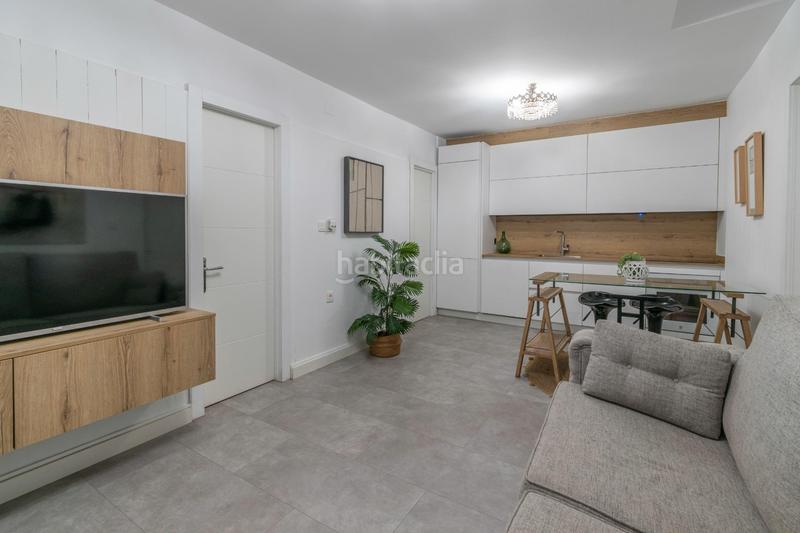 Foto be19b4c9-b362-4cd1-9c67-c434fde80da8. Piso  en venta junto a plaza mariana pineda oportunidad única en Granada