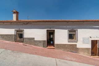 Haus in Deifontes. Fantastica oportunidad en deifontes con vistas increibles !!!!