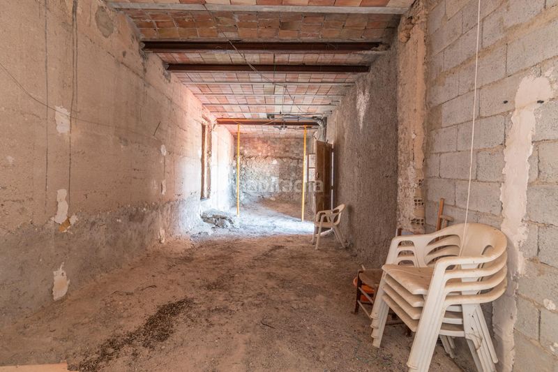 Foto 5da7fae4-5762-48eb-870d-42822e553a92. Casa amb aparcament a Deifontes