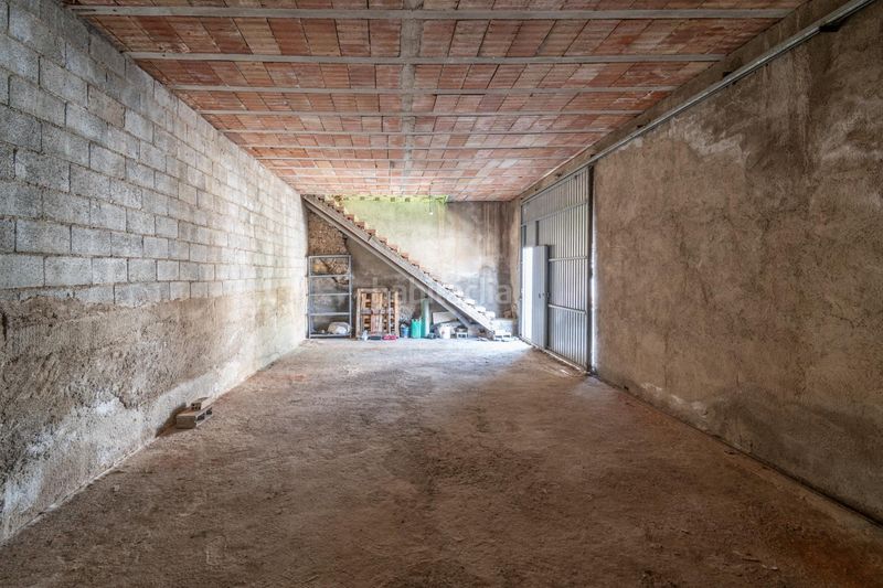 Foto a0281ca7-d3d7-4b8b-86c8-6f3939fb1223. Casa amb aparcament a Deifontes