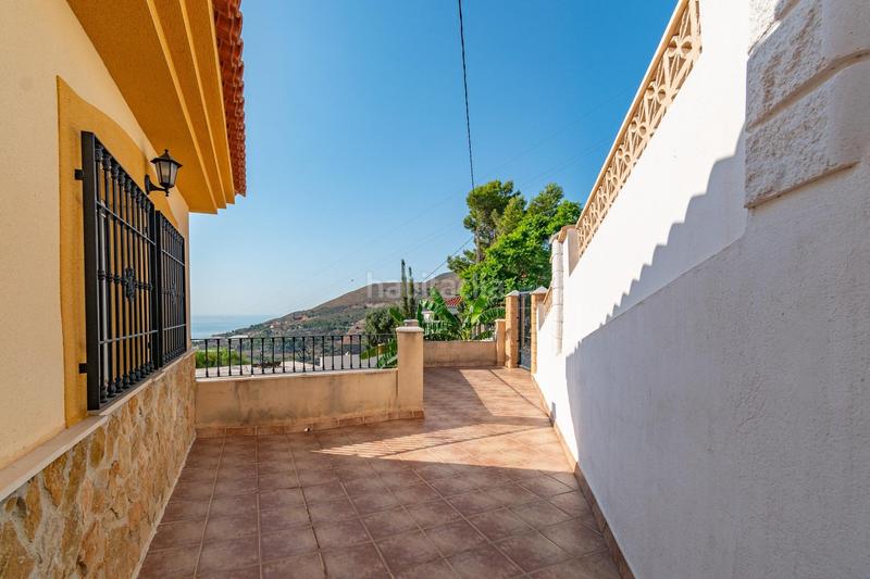 Foto 054fb44f-e3aa-414a-9a9c-38ee56fc5d6b. Casa exclusivo chalet con impresionantes vistas al mar y la montaña. en Gualchos