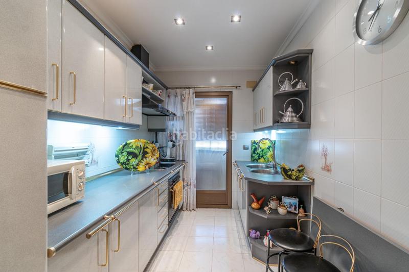 Foto e1b6d4ff-eb4d-4aa7-8af7-3fa27d82993d. Piso vivienda en venta en avenida europa. en Almuñecar centro Almuñécar