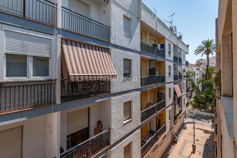 Foto ffb9b95a-8967-4cde-9ad6-a92536bbb44c. Piso vivienda en venta en avenida europa. en Almuñecar centro Almuñécar