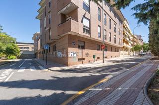 Pis  Carretera de malaga. Amplio y bonito piso en carretera de málaga, zona villarejo, fre