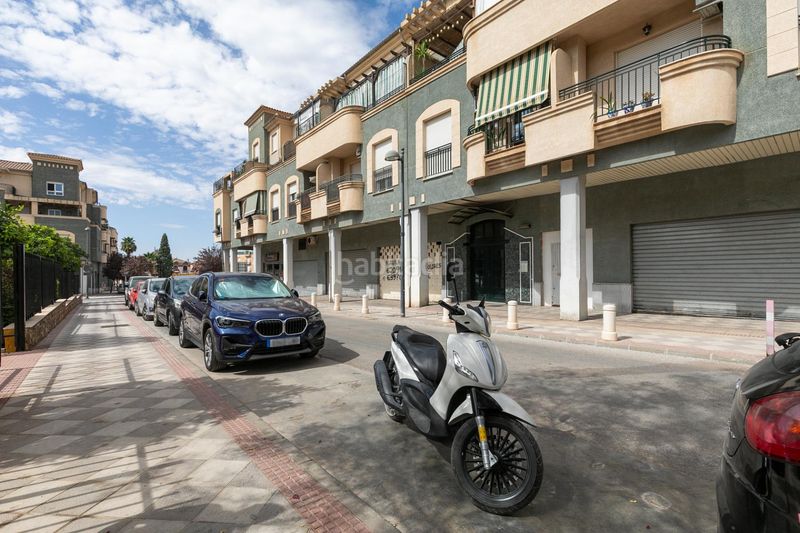 Foto 15b70cb6-b681-4dbf-b189-55a85f8f9625. Local comercial a calle de comares 34 a Atarfe