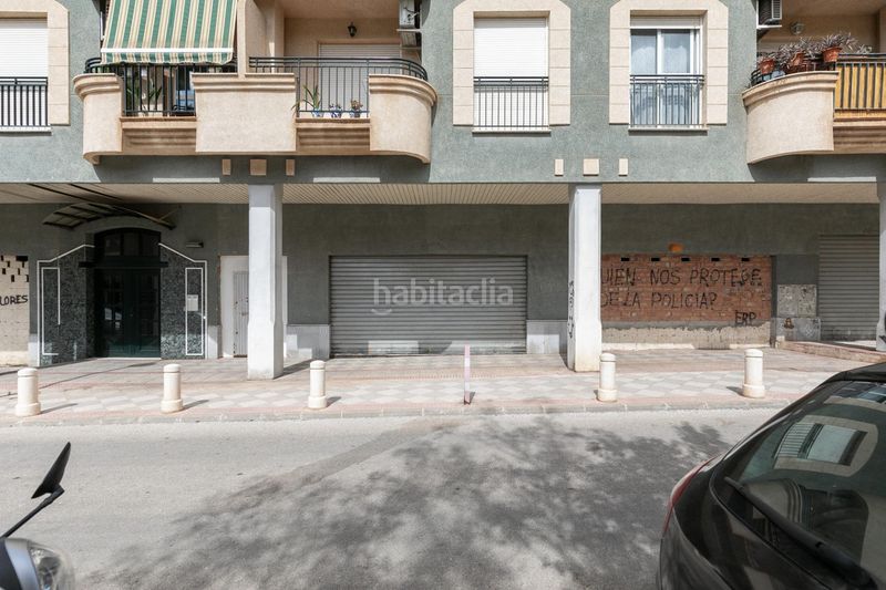 Foto 2267b3a2-6e70-47a3-951d-2d658d4a0d75. Local comercial a calle de comares 34 a Atarfe